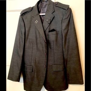 Men’s 2 piece grey long sleeve suit 42R 35WL